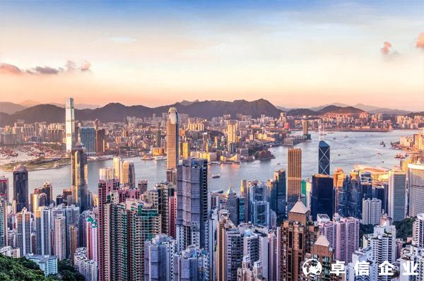 香港股東想轉讓內地公司的股份，怎么繳稅？