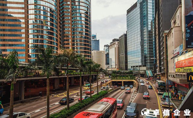 孩子上學，香港永居和非永居有何區別？